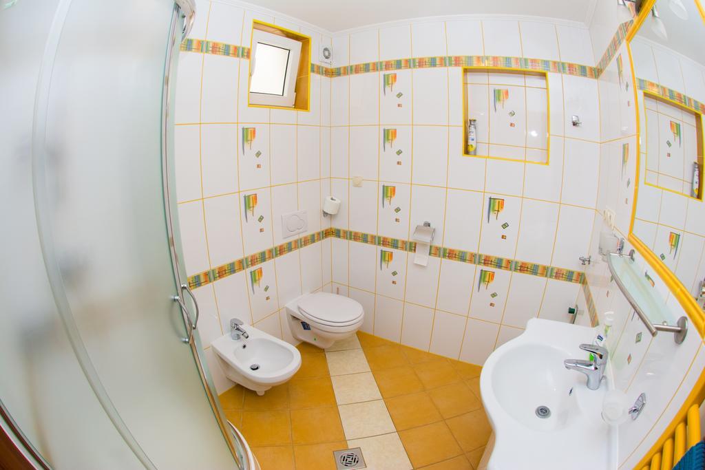 Elek Apartmanház Hajduszoboszlo Exterior foto